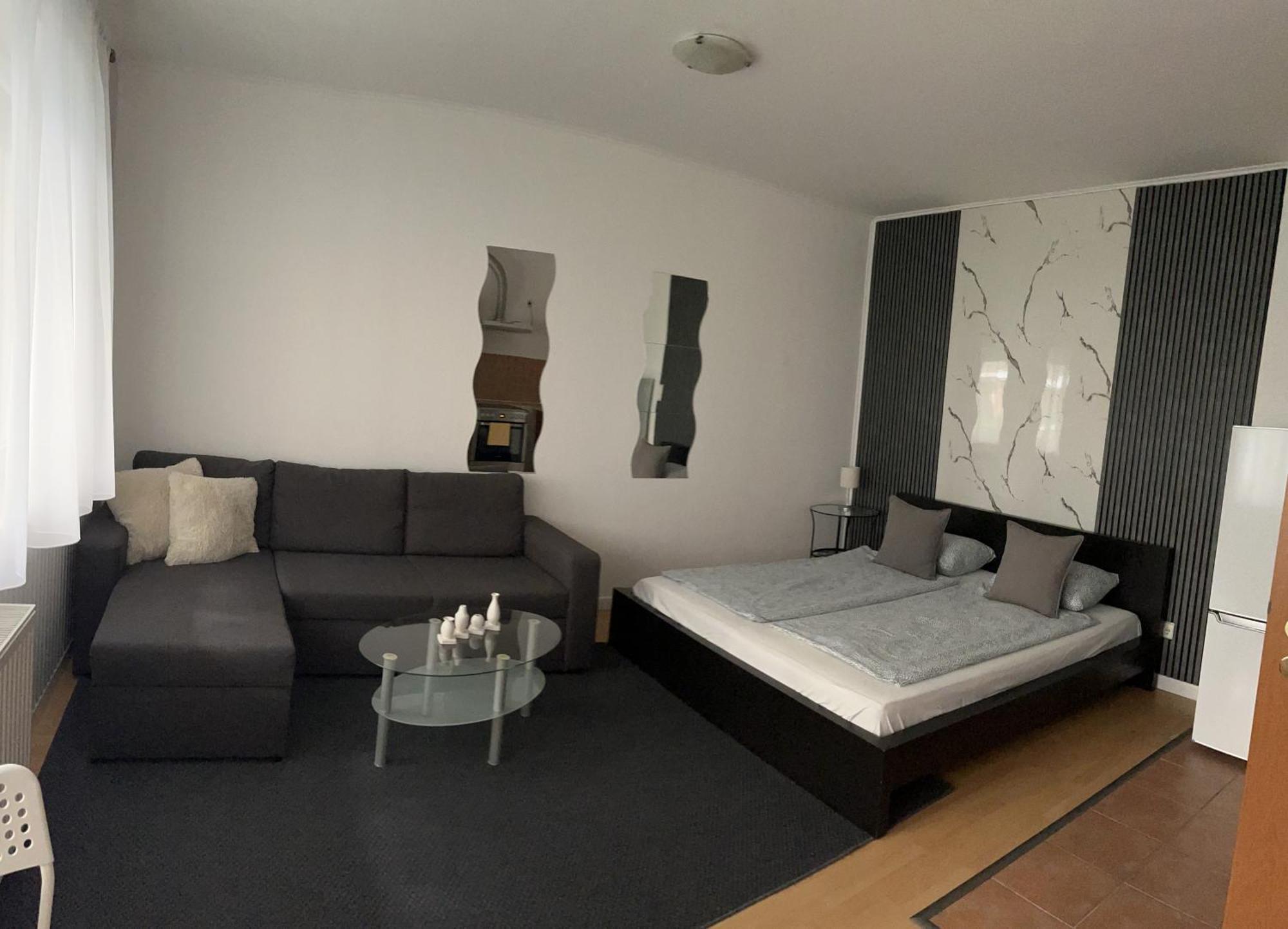 Downtown Rose Garden Apartments Whit Garage Opcional Budapeszt Zewnętrze zdjęcie